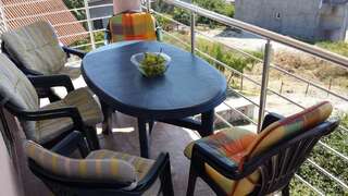 Гостевой дом Guest House Ramovic Бар Двухместный номер с 2 отдельными кроватями-14